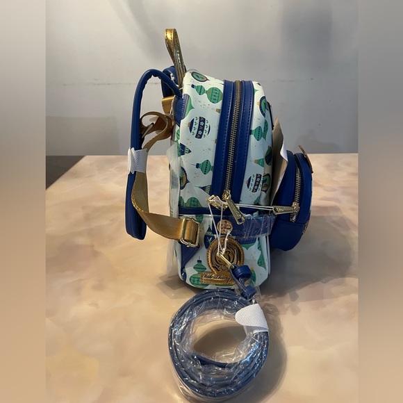 NWT 2023 Disneyland Club 33 Holiday Loungefly Mini Backpack - Picture 4 of 9